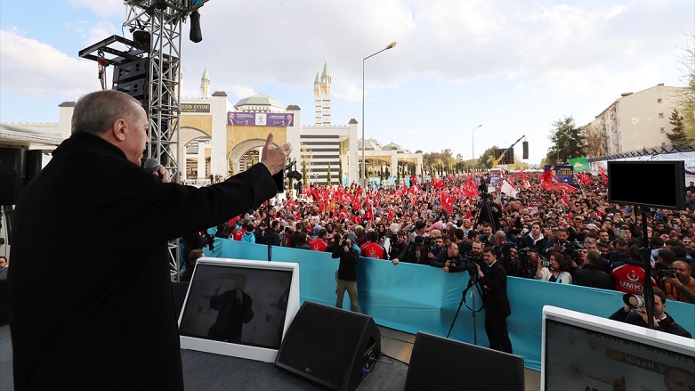 Erdoğan Diyarbakır’da HDP’ye yüklendi: Bunların derdi Kürt değil